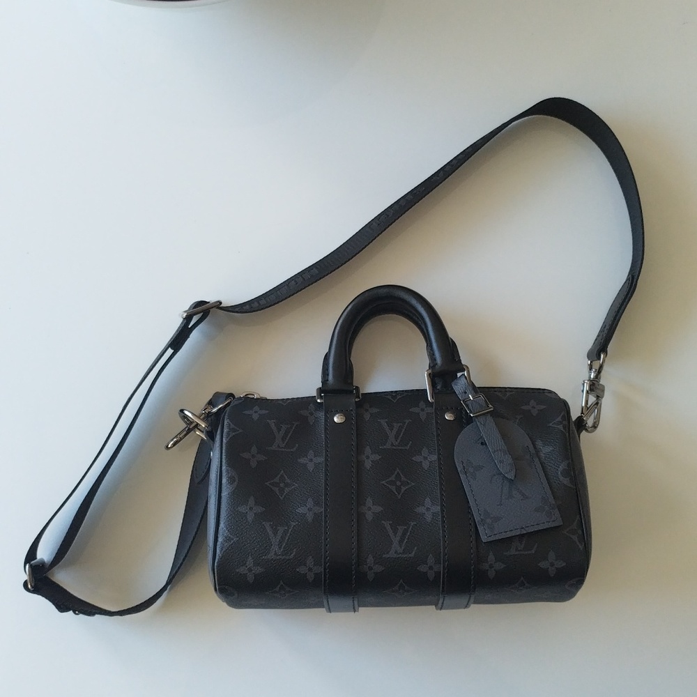 LOUIS VUITTON Keepall 25